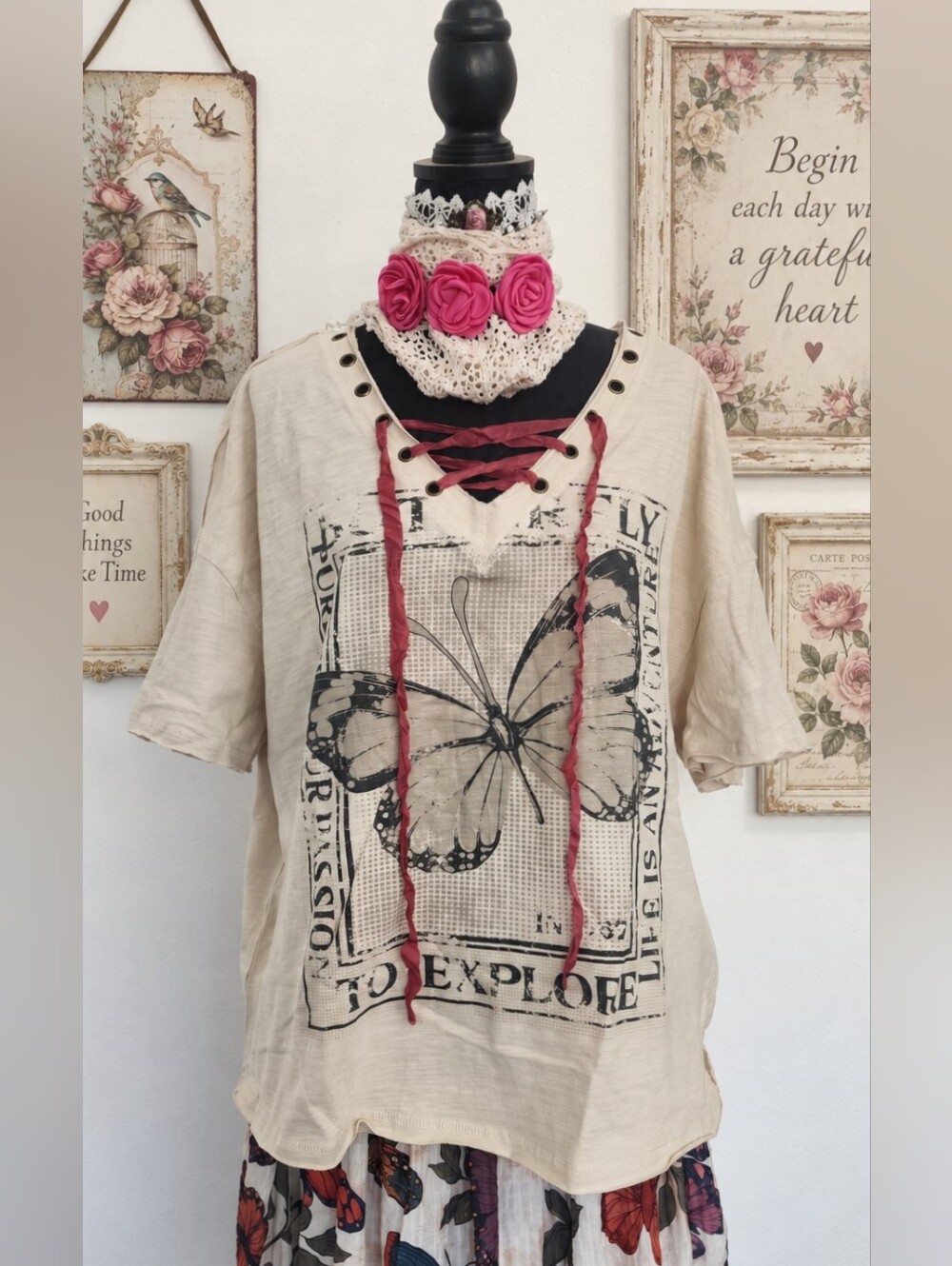Butterfly Magnolia Style  Lace-Up Graphic Boho Cream Peasant Top Blousw XL NEW
